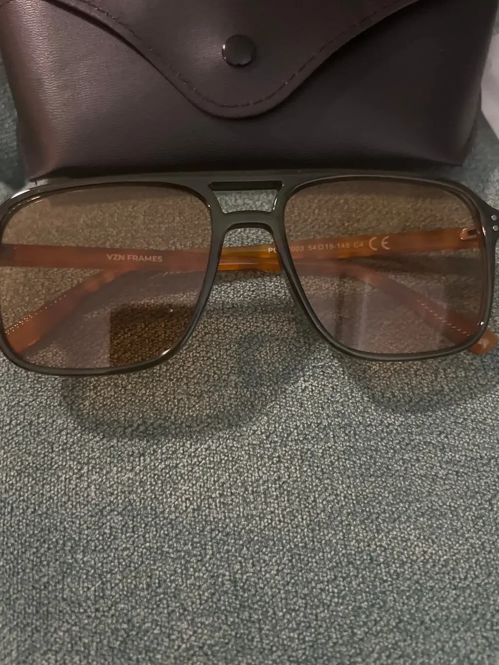 NWOT VZN Frames PC-22003 Green Double Bridge Square Aviator Sunglasses